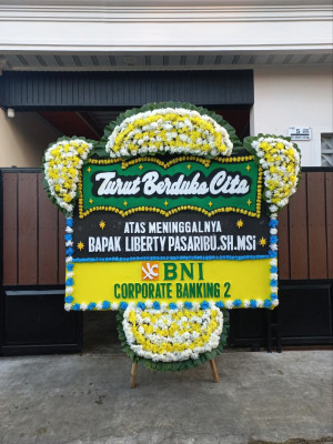 Papan Bunga Duka di Gunungterang